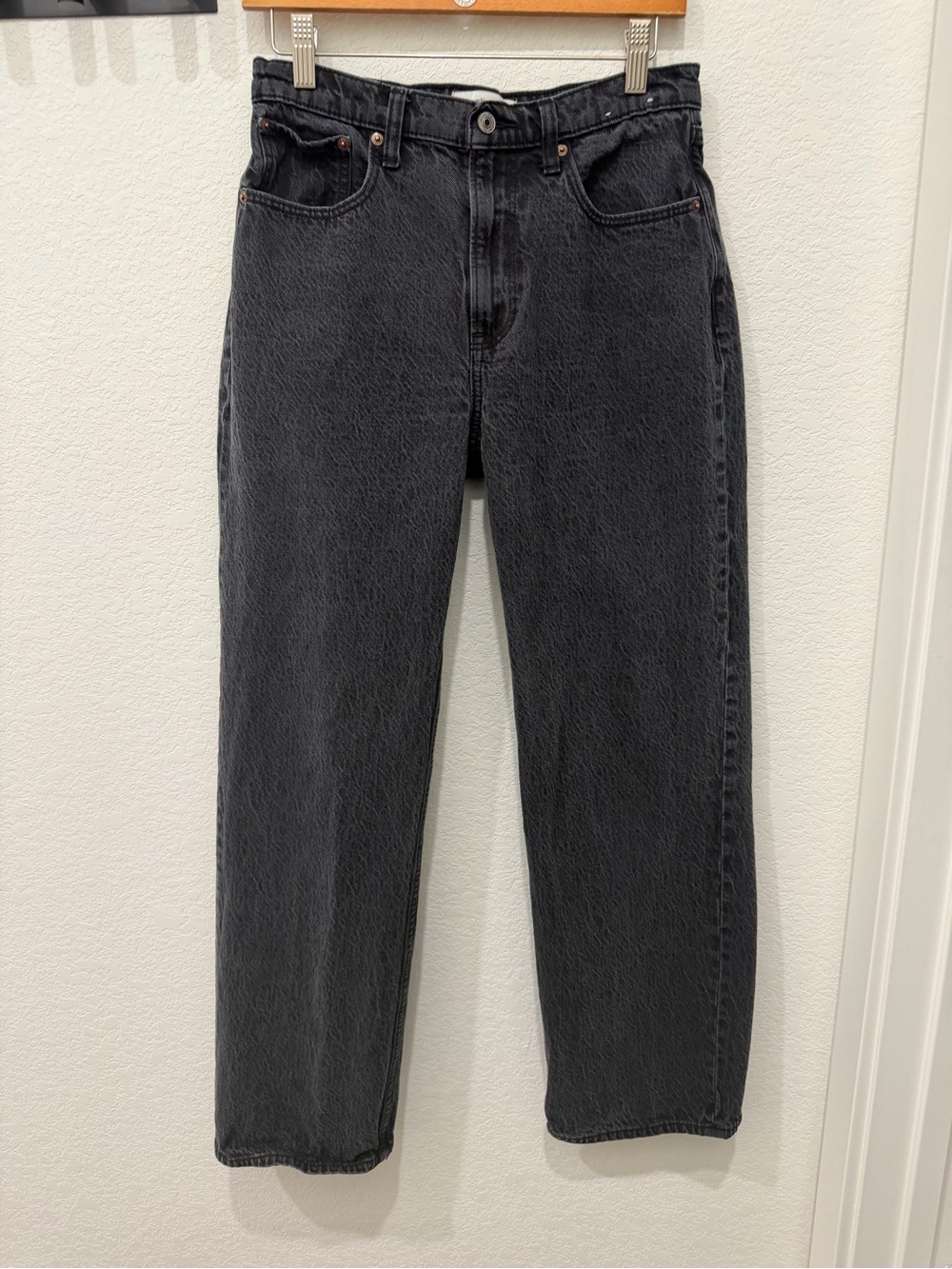 Loose High Rise Jeans
